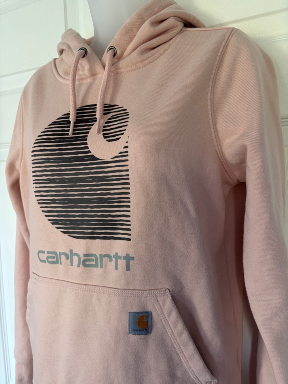 Carhartt Women’s Rain Defender Graphic Hoodie
Ash Rose Sweatshirt size Small - Picture 8 of 11